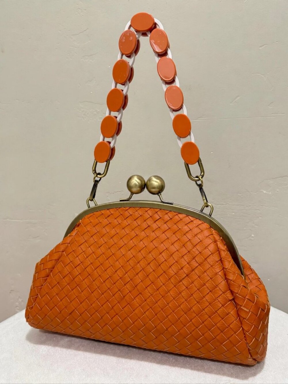 Orange Woven Leather Handmade Kisslock Bag, Vintage Cowhide Crossbody - Picture 3 of 16